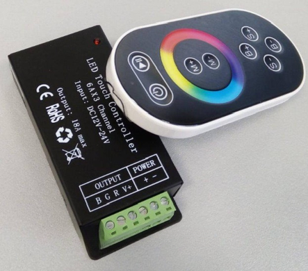Професійний блок керування RGB 18А для великих інтер'єрних проектів та рекламних вивісок.